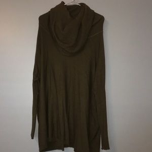 HUNTER GREEN COWL SWEATER